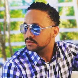 Meet your Posher, Eric